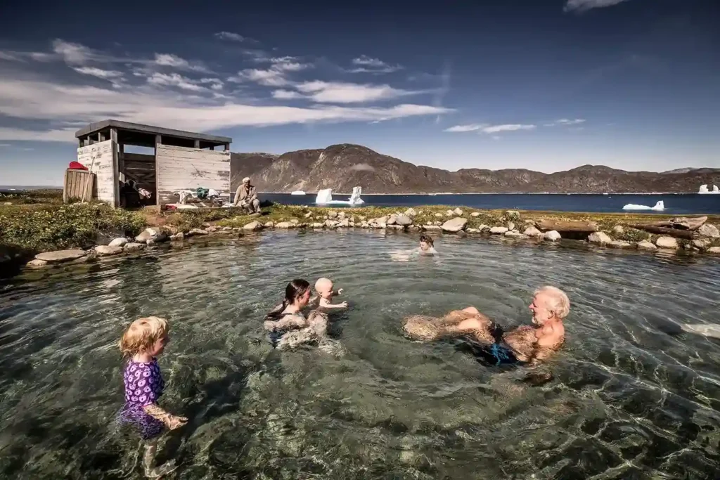 Uunartoq greenland hot springs 