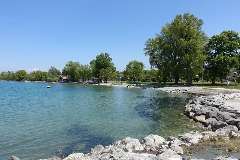 Lake Geneva switzerland on a budget