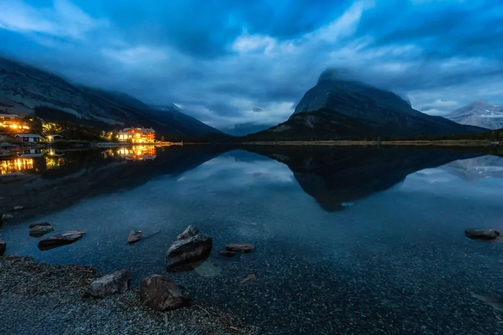 places to stay in glacier national park